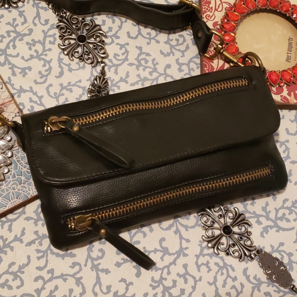 NWOT HOLLYWOOD INTUITION BY JAYE HERSH BLACK PURSE